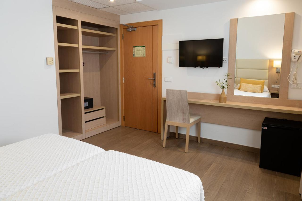 Hostal La Cigueena Portinatx Dış mekan fotoğraf