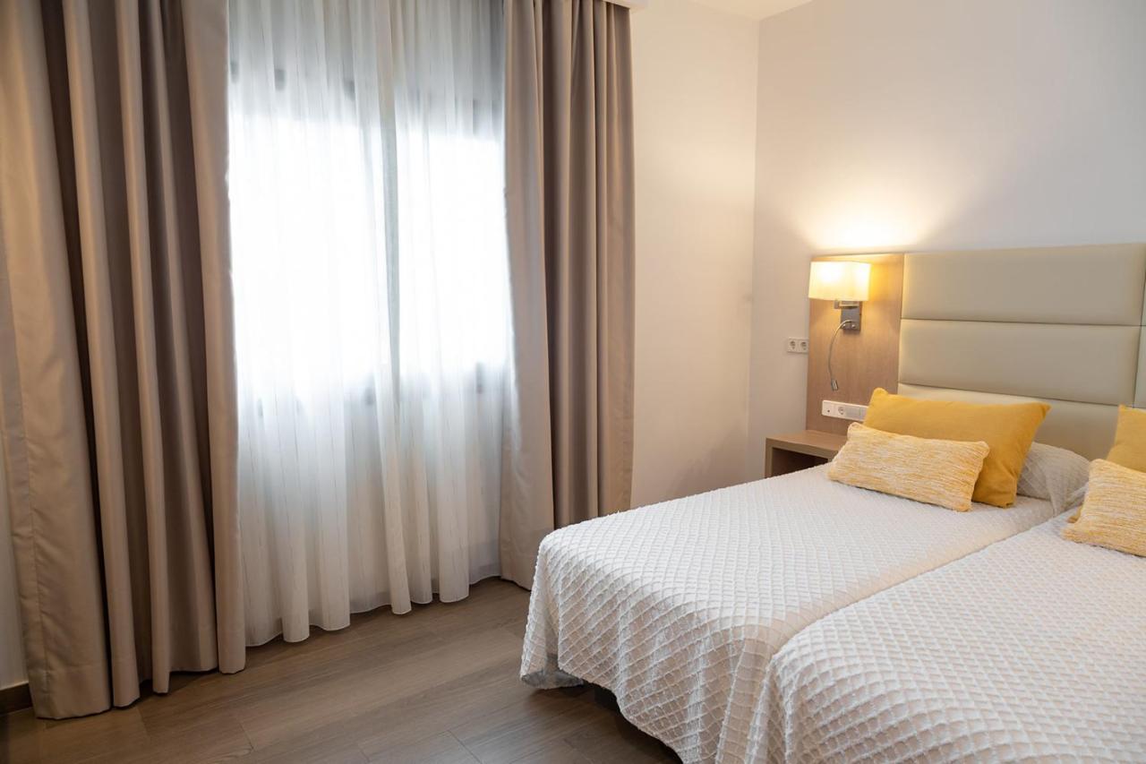 Hostal La Cigueena Portinatx Dış mekan fotoğraf
